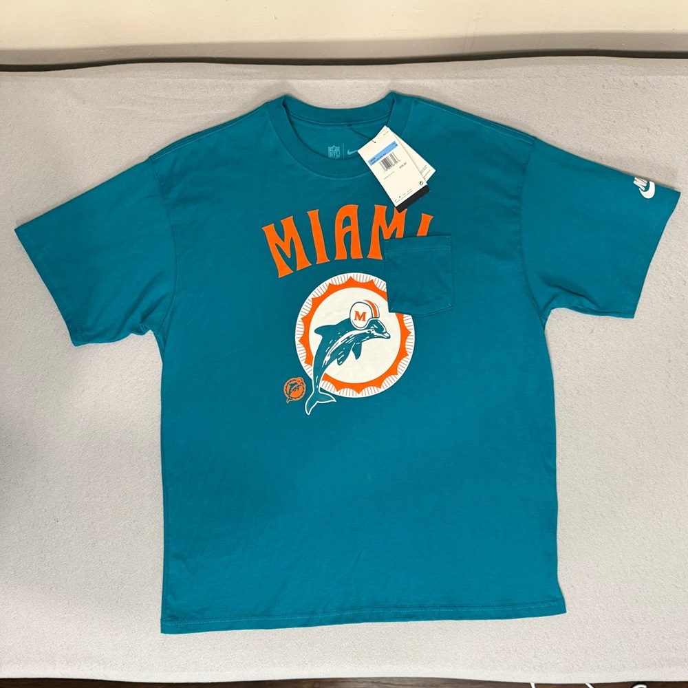 Nike Miami Dolphins Teal TShirt NWT Men’s Medium Oversizes